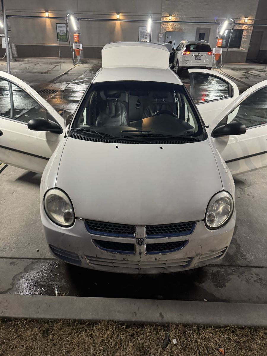 2005 DODGE NEON SE