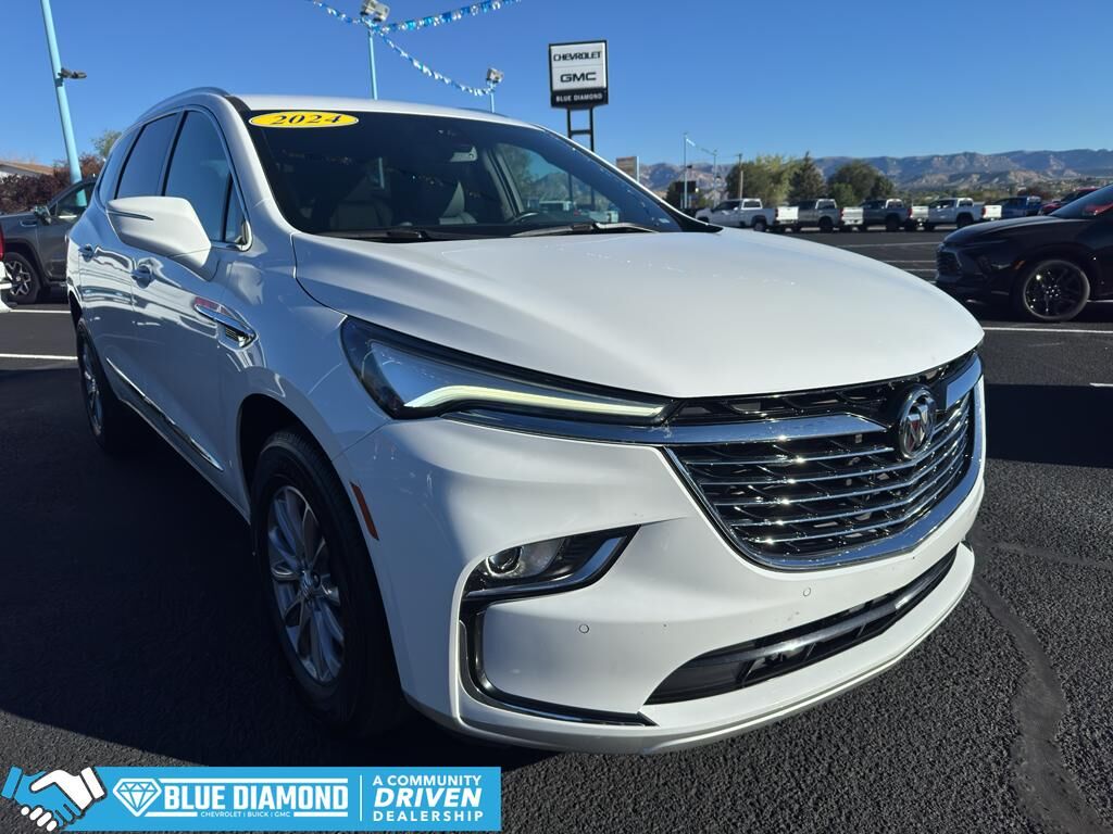 2024 Buick Enclave Essence