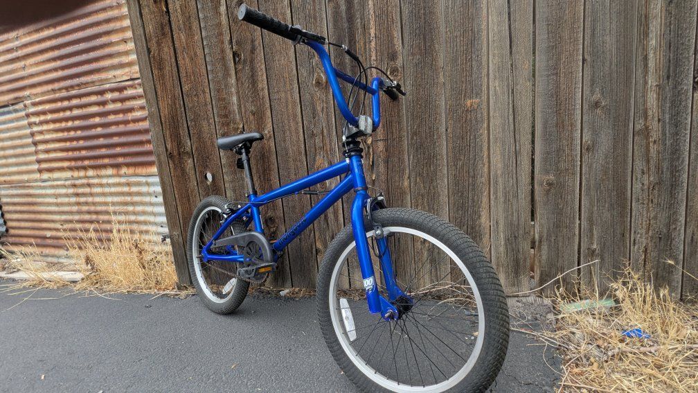 Mongoose Legion 100 Blue 20"BMX Bike 20.5" top tube length good tubes and tires!