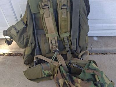 SWISS 1950s-60s backpacks Alpine Zugspitze $100 ea more packs USMC look