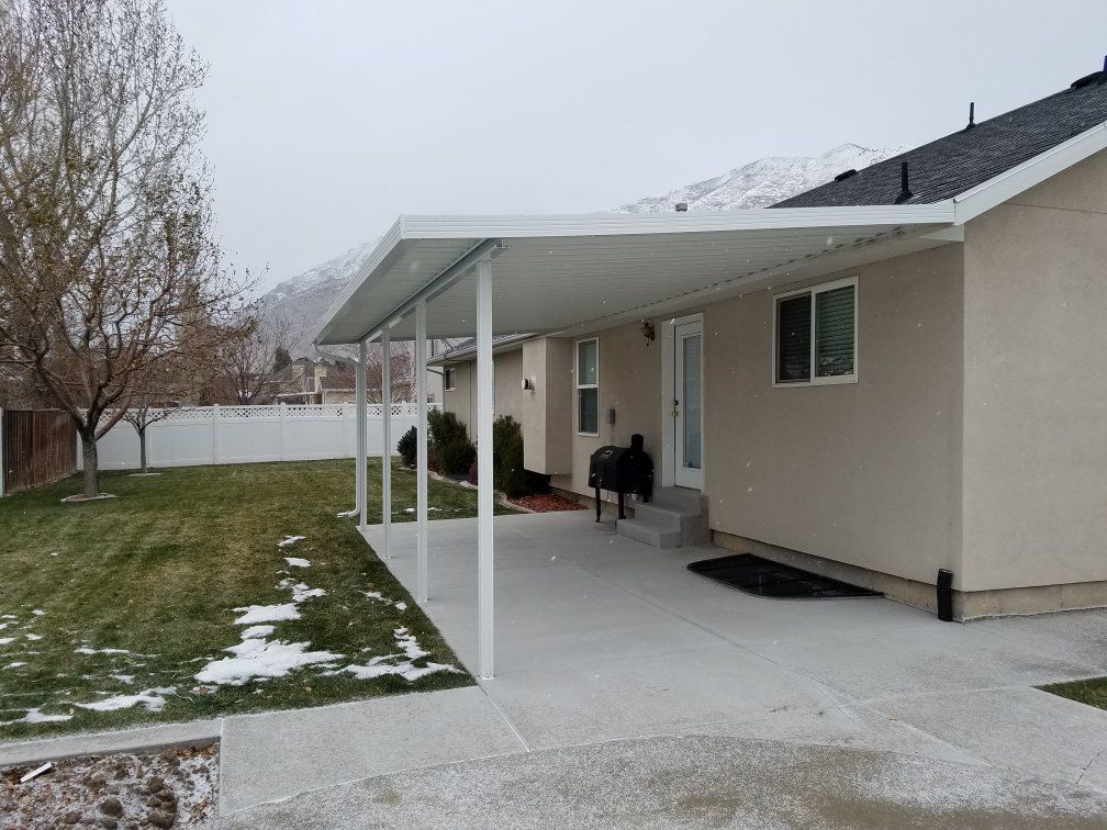 Main image 6