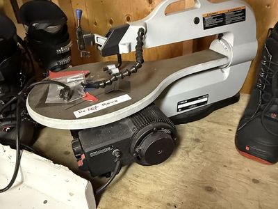 Delta 16" Variable Speed Scroll Saw