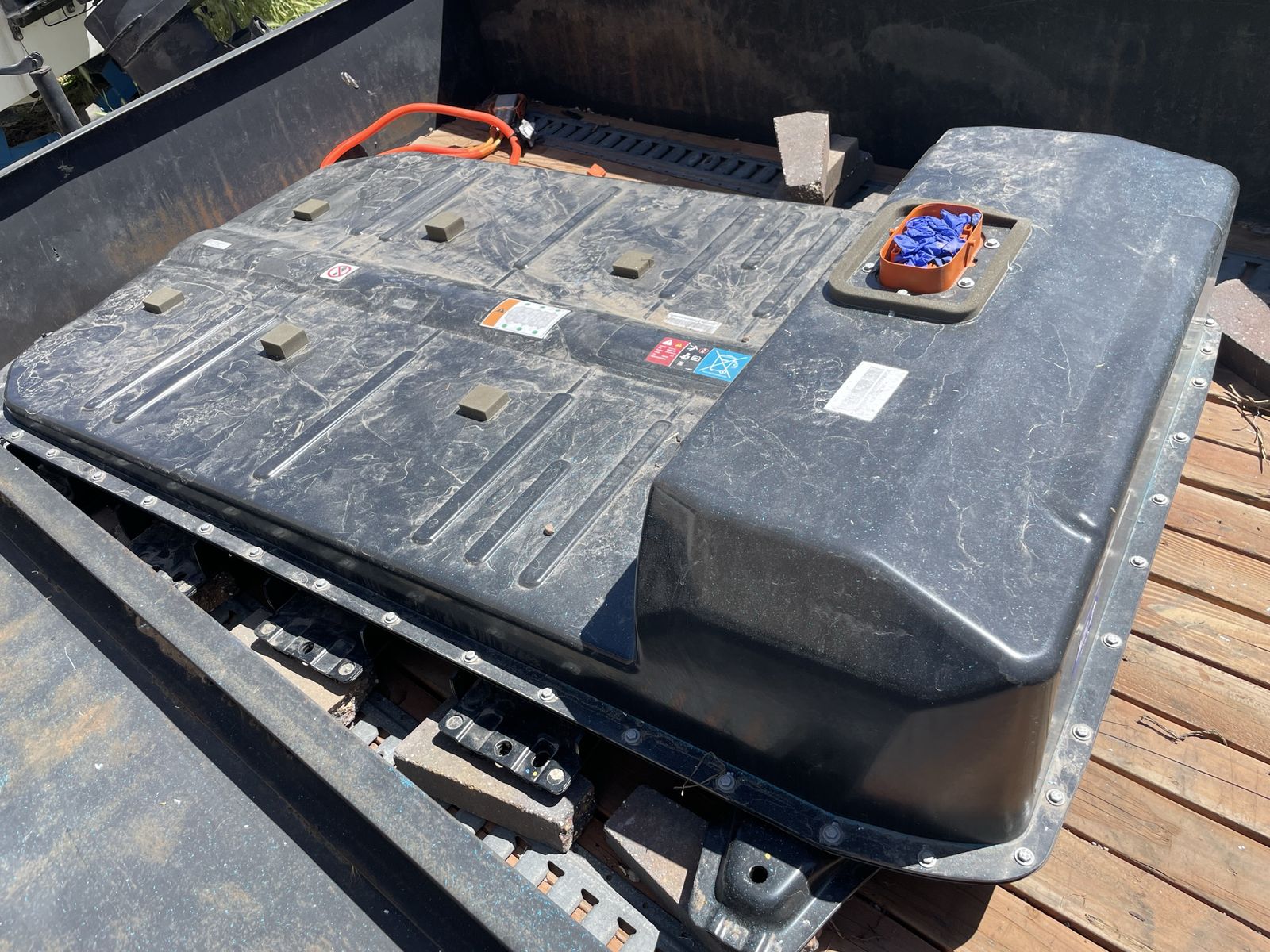 60KWH traction battery from a 2017 chevy bolt (this is the GM warranty battery)