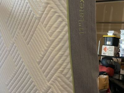 King, 11" Latex Hybrid Mattress and Tufted Headboard Set