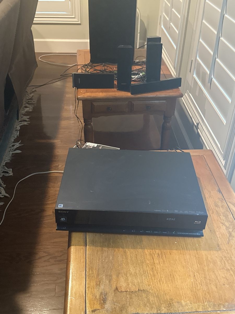 Surround Sound Stereo With Blu-Ray Player