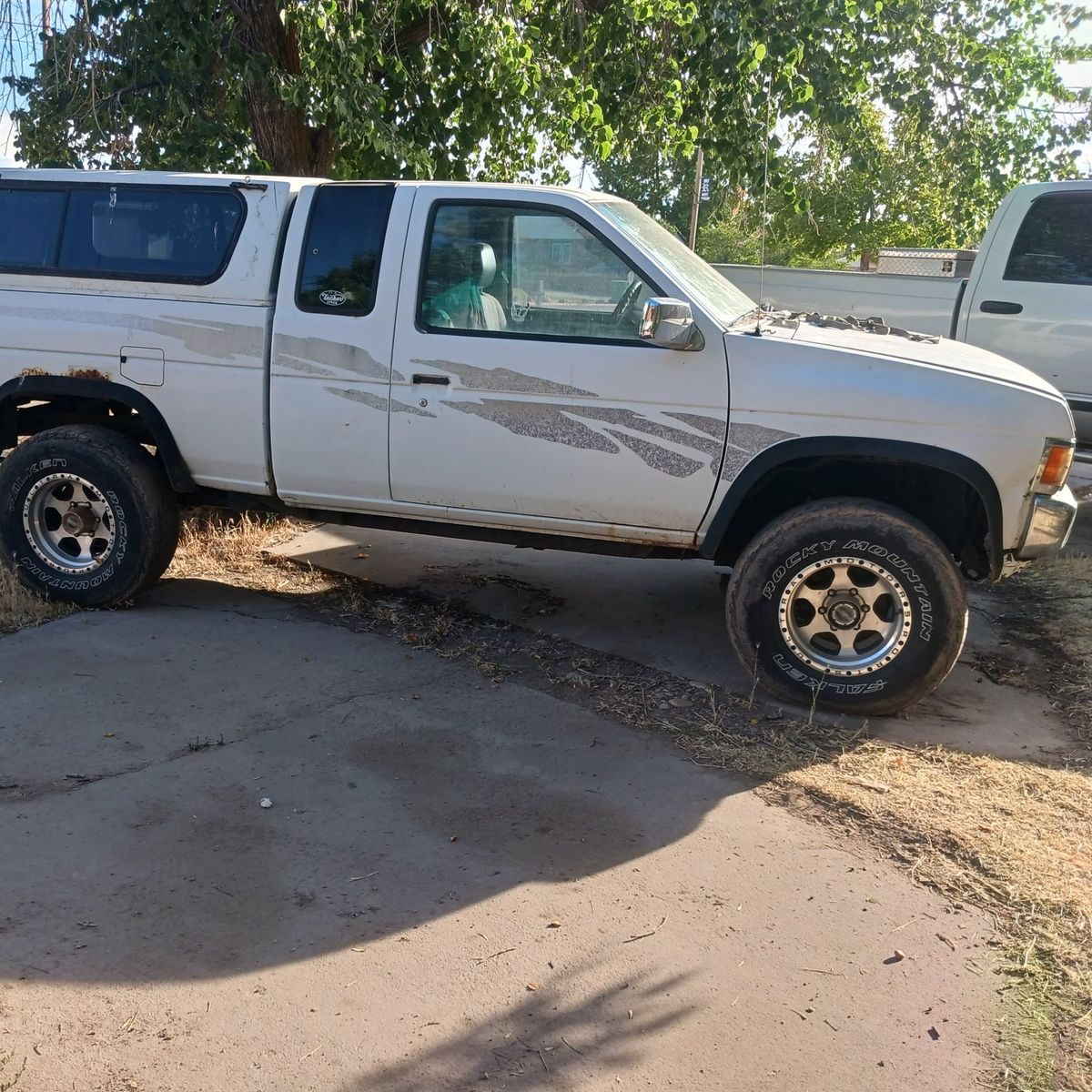 1995 Nissan Truck 