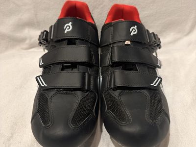 Peloton men’s size 12 or EU 46 black Velcro/ratchet cycling shoes