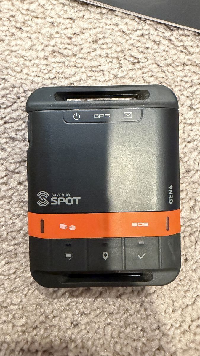 SPOT Gen4 Satellite GPS Messenger Tracker - Black/Orange