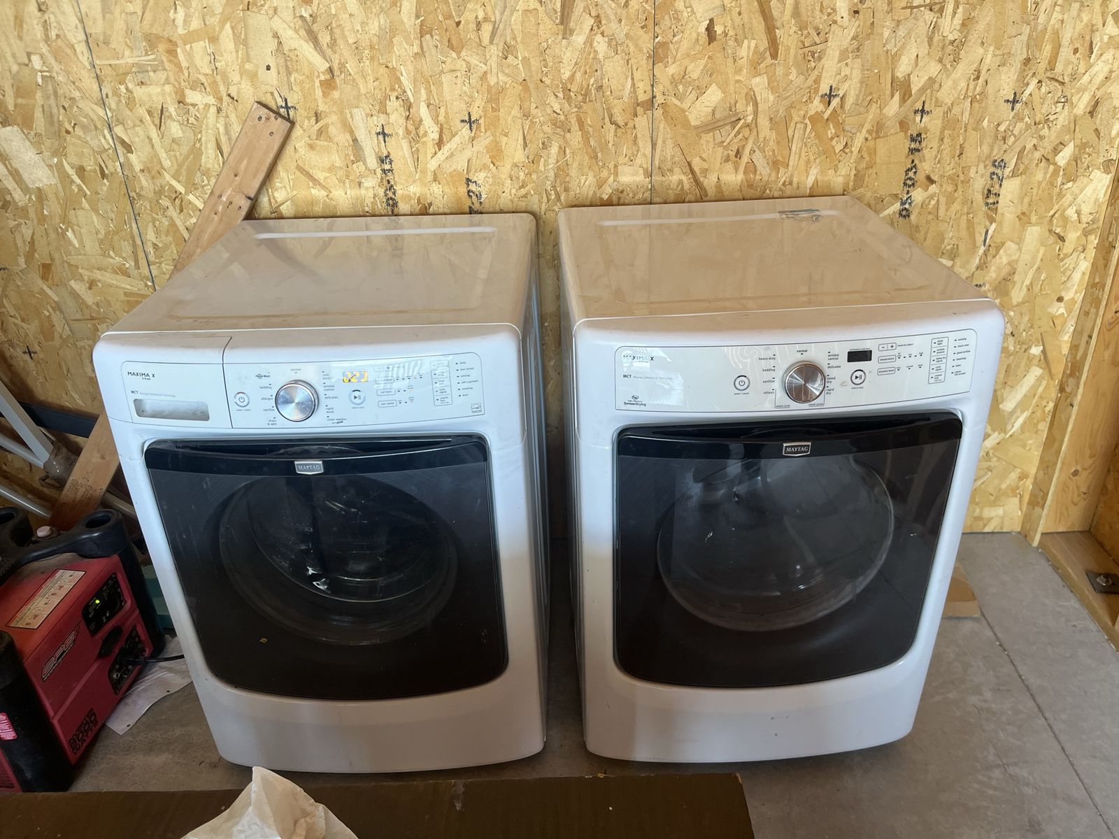 Maxima Whirlpool washer and dryer