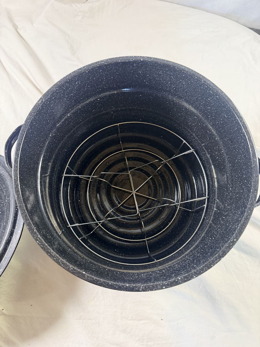 Main image 4