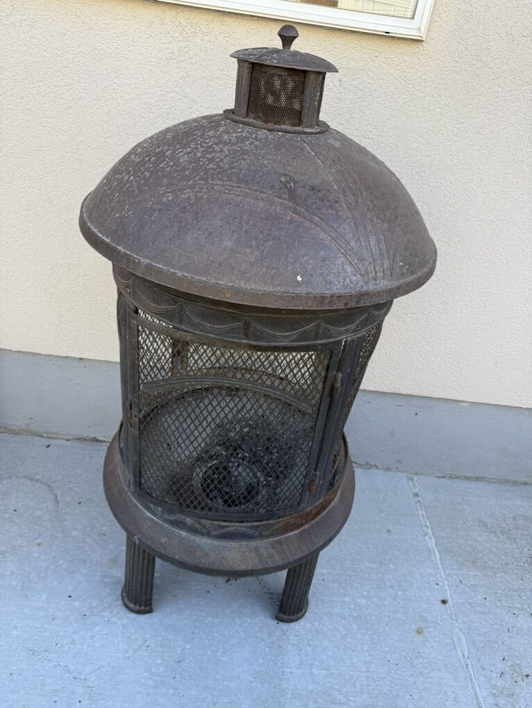 Heavy Cast Iron Firepit 53 T 25 W