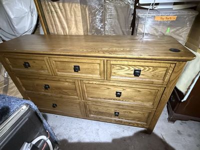 Intercon Alta bedroom set. Sold as a set.