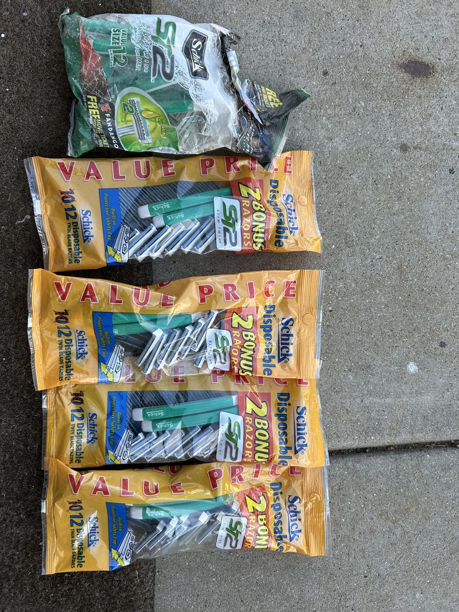 NEW 50+ Schick Disposible Twin Blade Razors