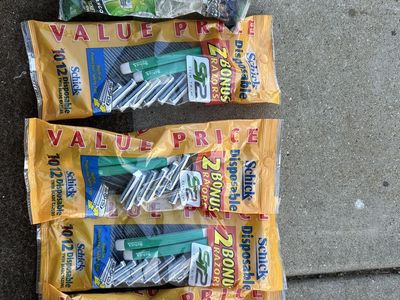 NEW 50+ Schick Disposible Twin Blade Razors