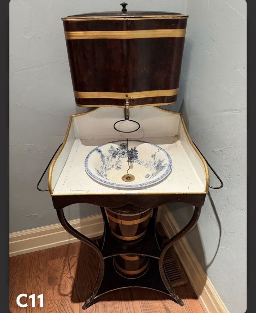 Antique Victorian Washstand