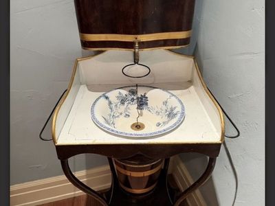 Antique Victorian Washstand