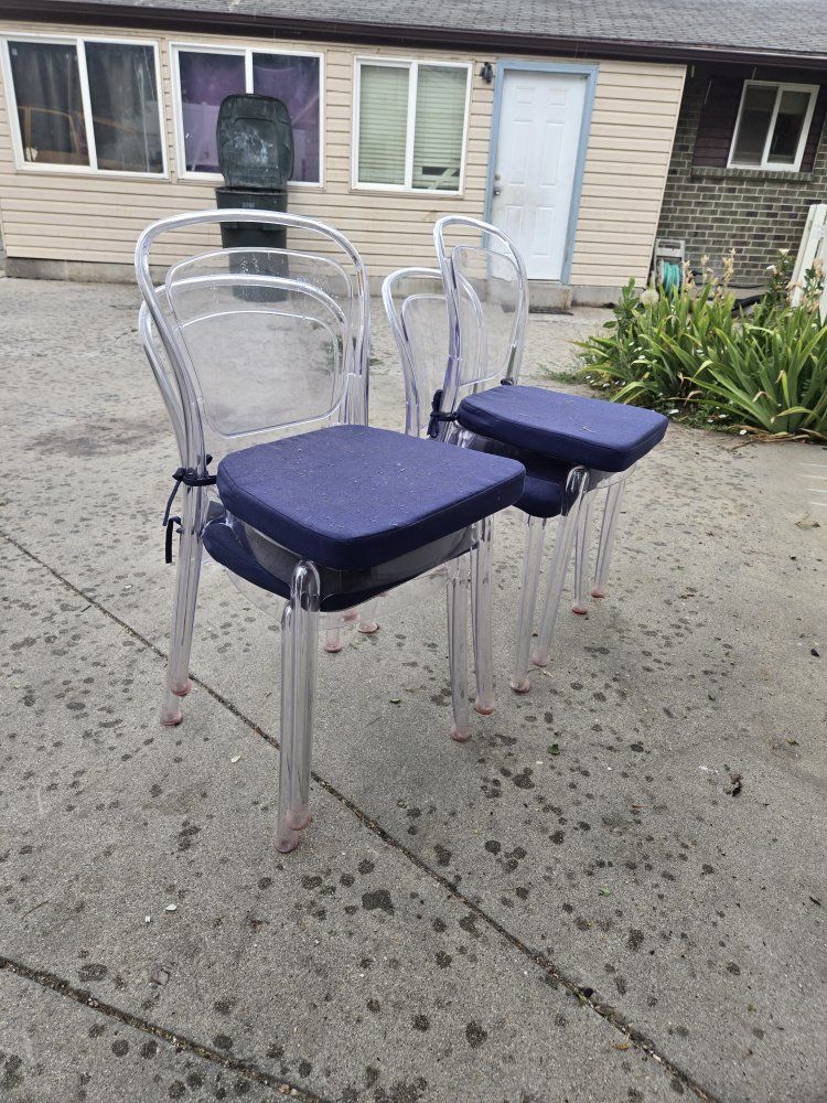 Set of 4 Clear Acrylic Dining Chairs with Navy Blue Cushions - Modern Ghost Style Seating