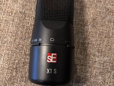 SE Electronics X1s Large Diaphram Condensor Mic