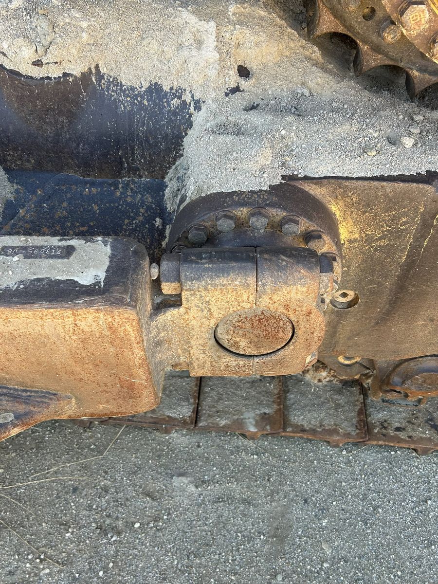 Main image 6