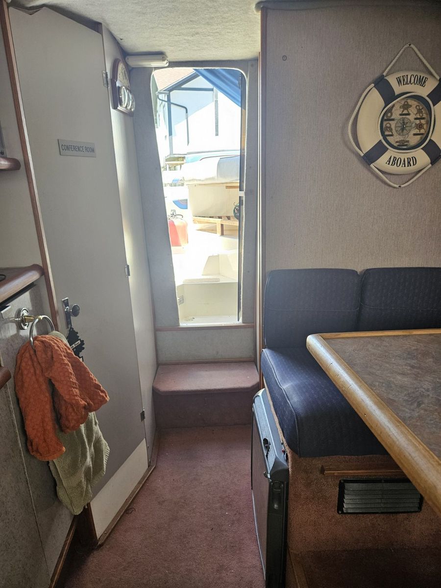 Main image 18