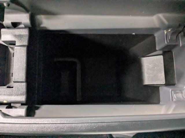 Main image 17