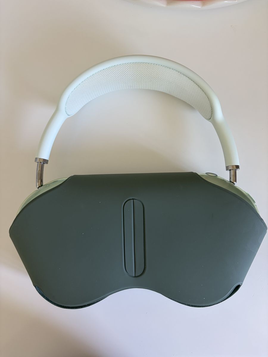 AirPod Pro Max