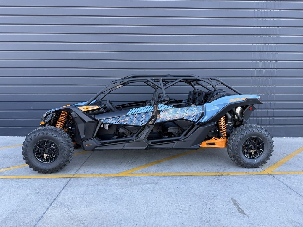 2026 Can-Am® Maverick X3 MAX DS Turbo Scandi Blue & Orange Crush