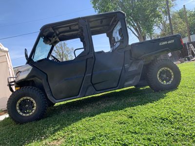 2019 can am defender hd10 1/2 doors