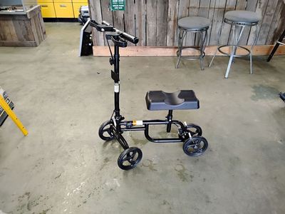 Knee Walker Scooter by JINHH