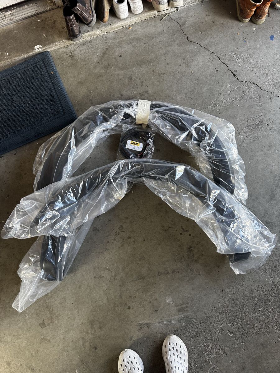 Huskey OE Style Fender Flares Ford Ranger 19-23