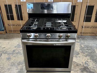SAMSUNG STAINLESS STEEL RANGE