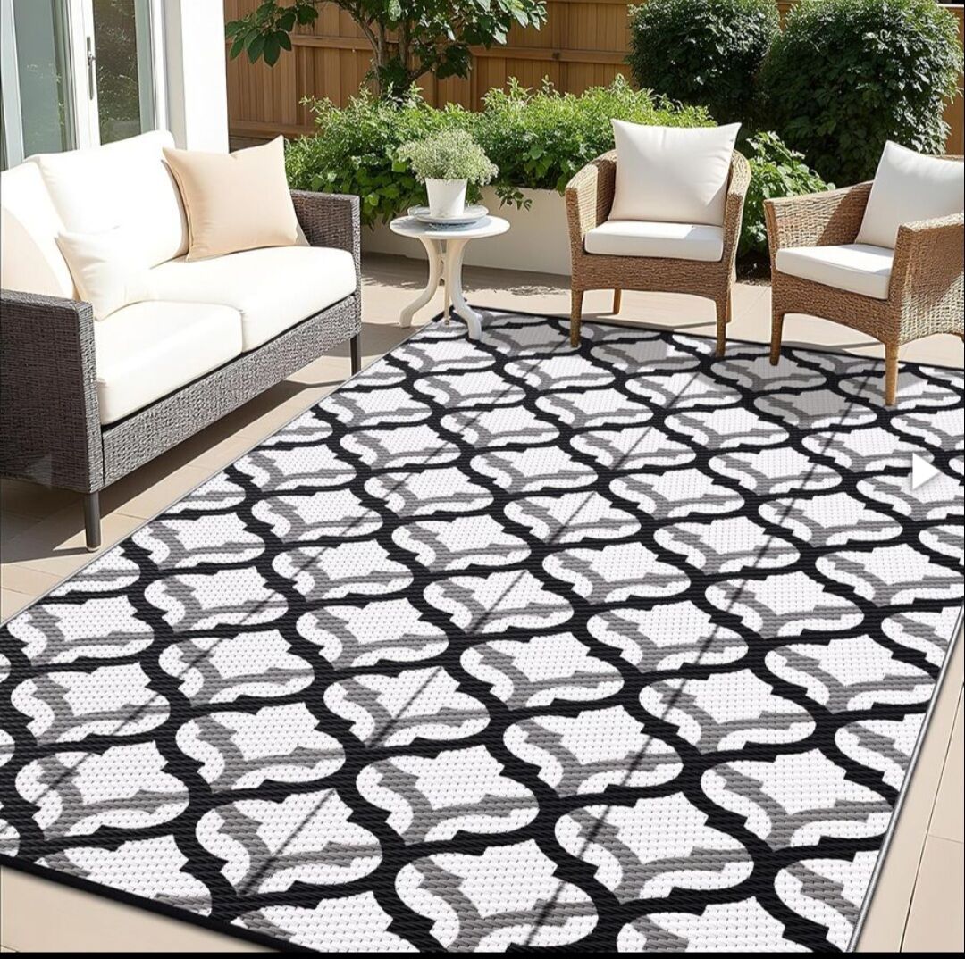 NEW Reversible Outdoor Rug 8x10 ft