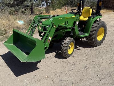 2022 John Deere 3025E !!113 hours!!