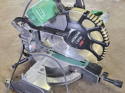 Hitachi C12FDH 12" Compound Miter Saw