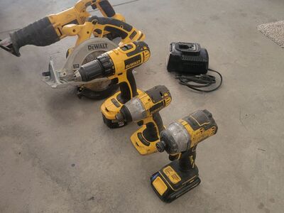 Cordless dewalt tools