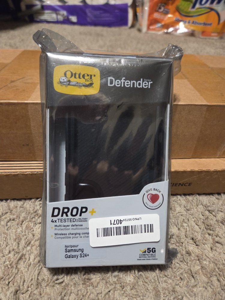 OtterBox Defender Series Case for Samsung Galaxy S24+ (5G) - Black, Multi-layer Drop Protection