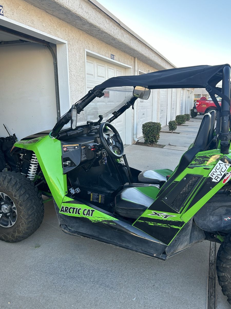 Arctic Cat Wildcat trail 700 2-Seater UTV Side-by-Side - Green/Black