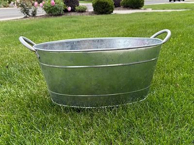 Galvanized Metal Tub Ice Bucket Planter Pet Bath