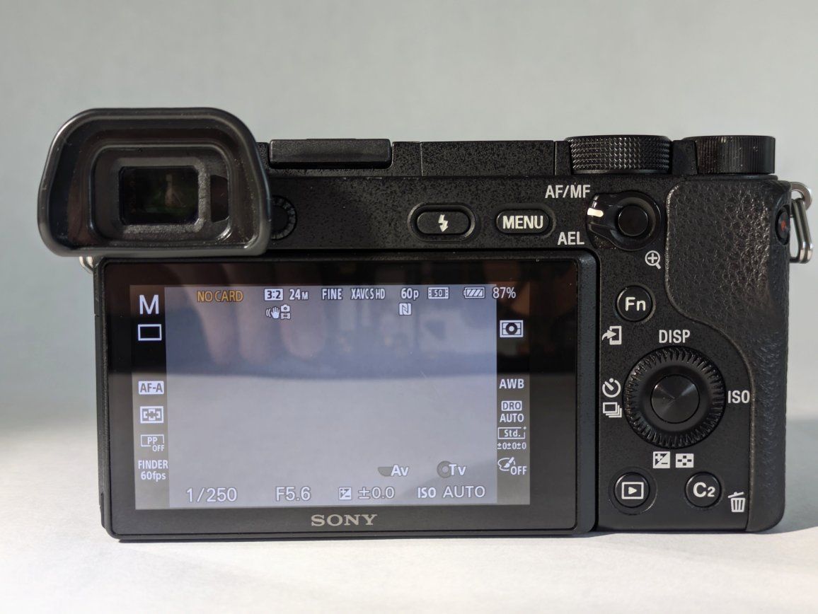 Main image 4