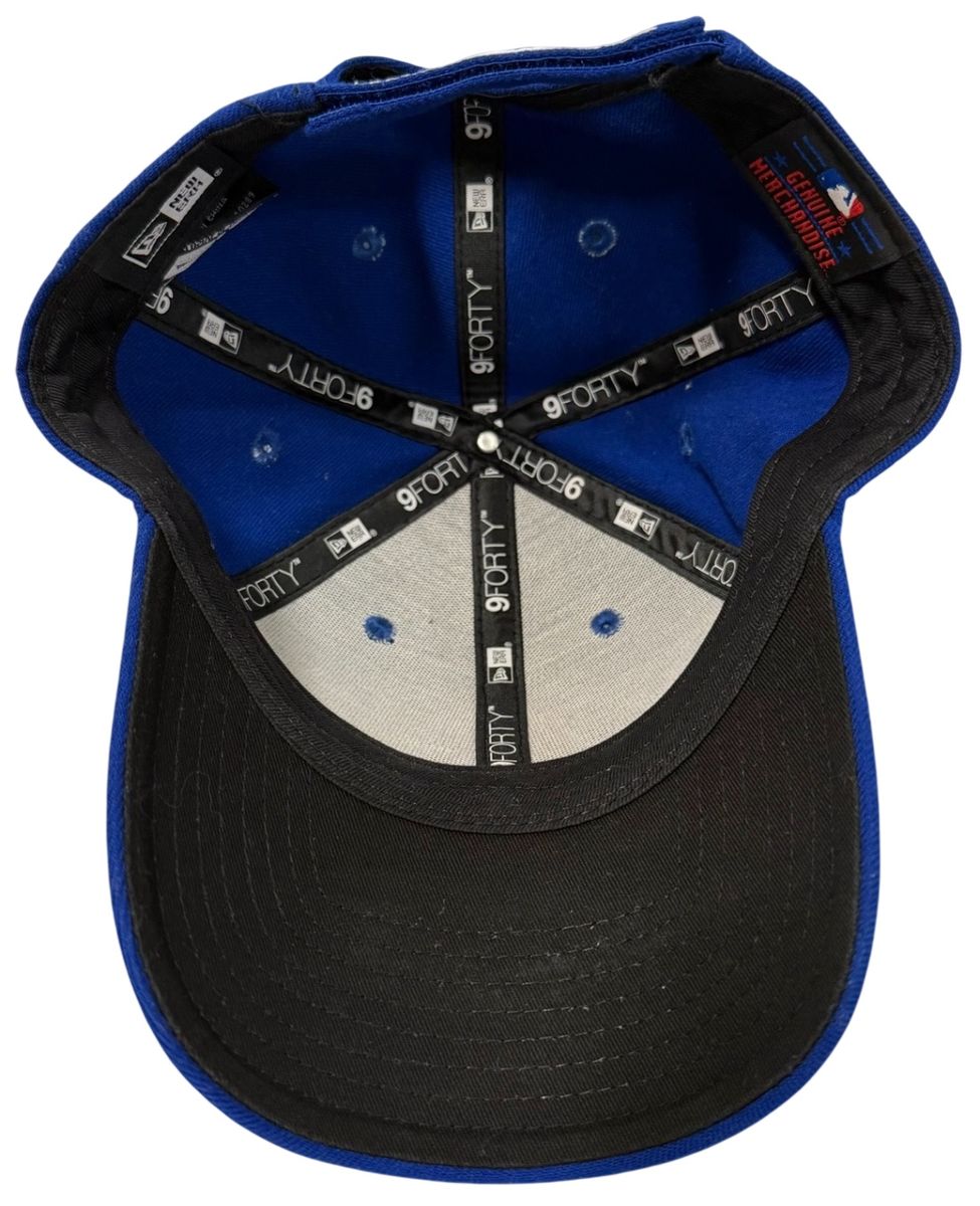 Main image 6