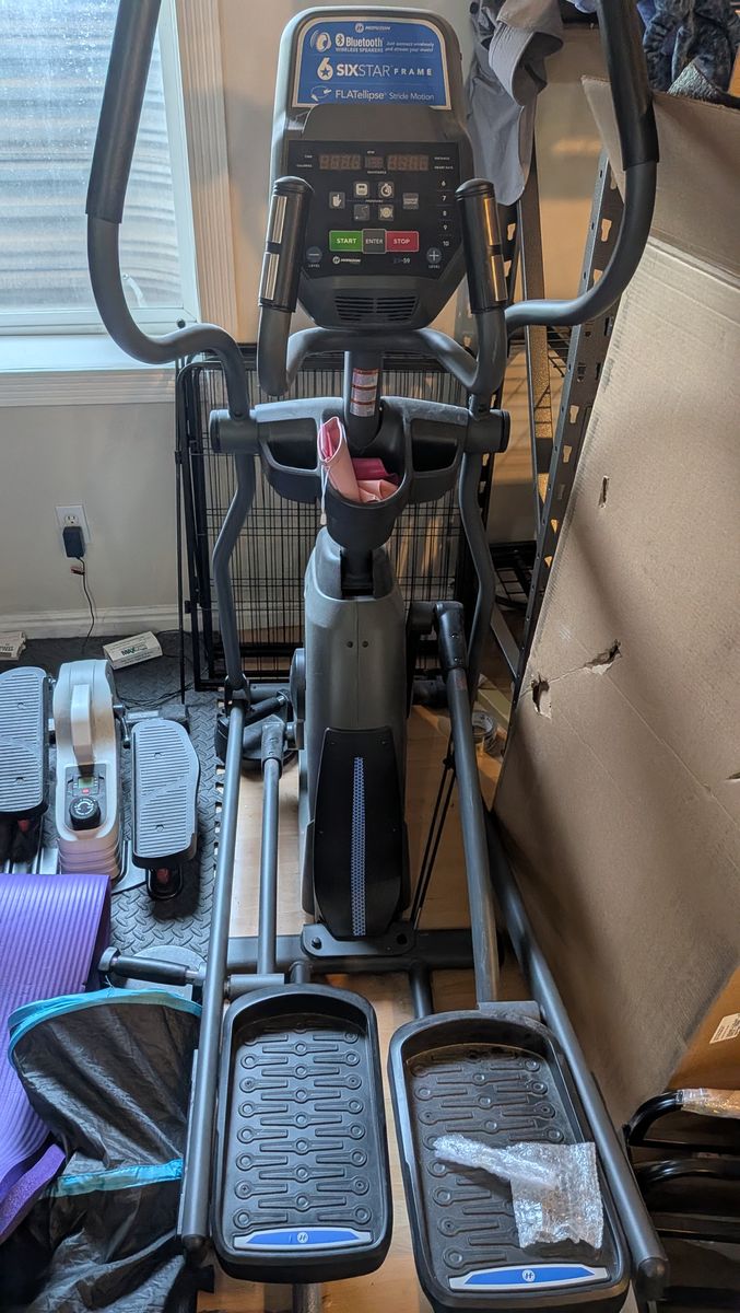 Horizon Fitness EX-59 Elliptical Trainer with Bluetooth Speakers