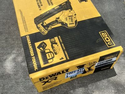 New DeWALT Finish Nailer Kit