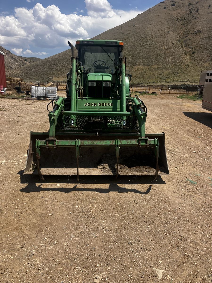 John Deere 7710