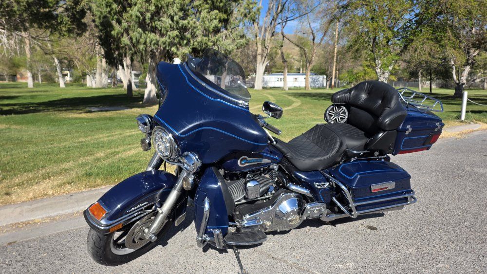 Harley Davidson Electra Glide Ultra Classic 2001 - FLHTCUI 37,730 Miles Hooker Tuned Exhaust with Big Bore Kit!