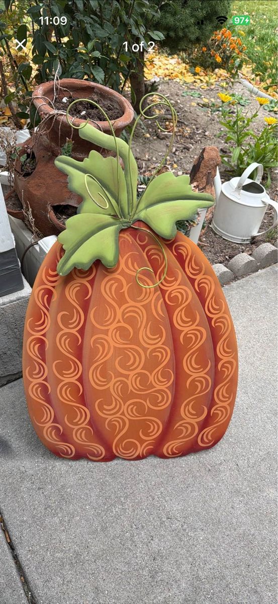 Decorative Metal Fall Pumpkin Yard Sign with Stand