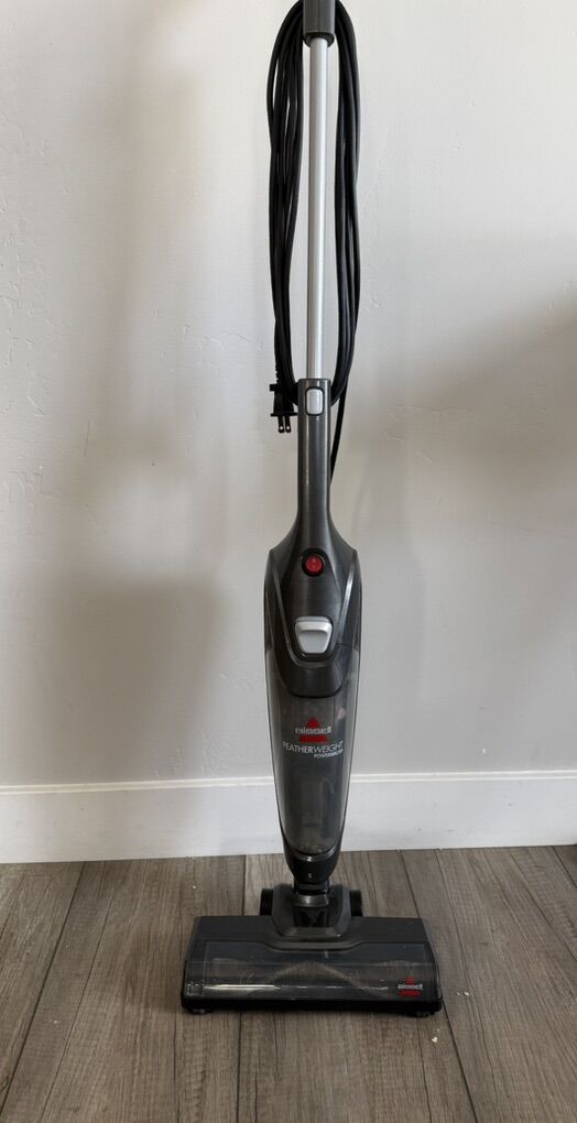 Stick Vacuum (bissell)