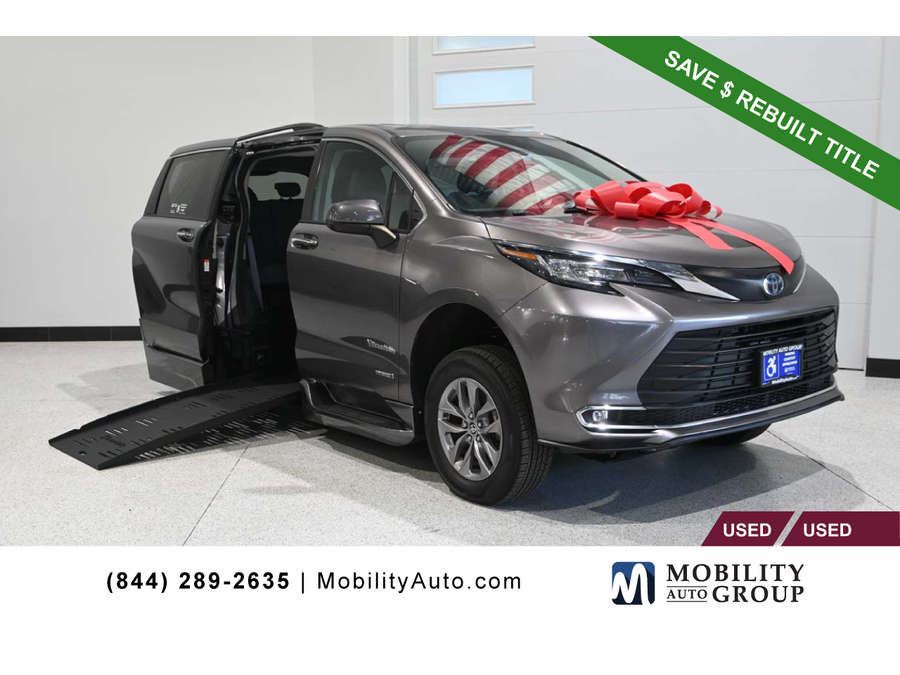 2021 Toyota Sienna XLE 8-Passenger