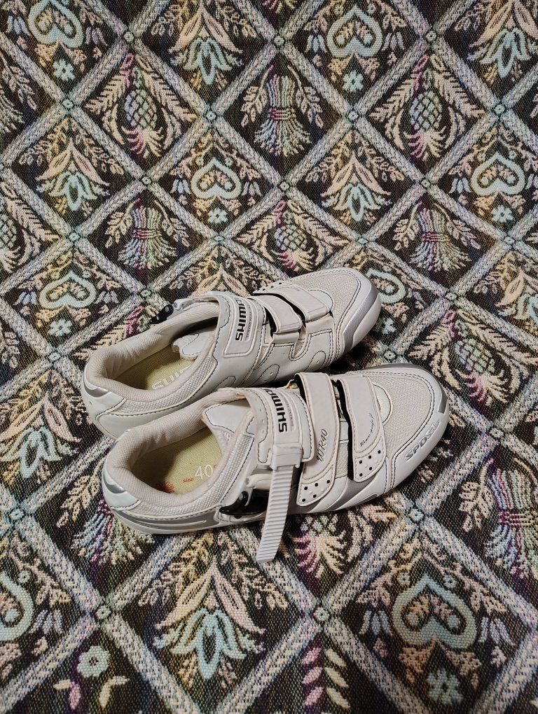 Shimano WR40 road bike shoes size eu40