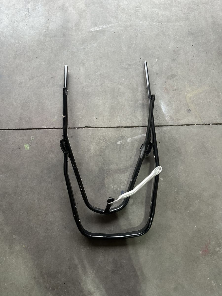 Fornt And Rear Bumpers Off Of A 23 Polaris Boost