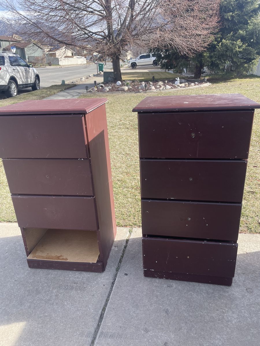 Dressers Or Nightstands